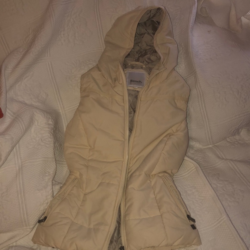 Bench cream puffy vest